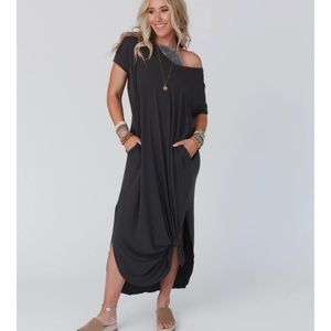 THE BEST BASIC TEE MAXI DRESS